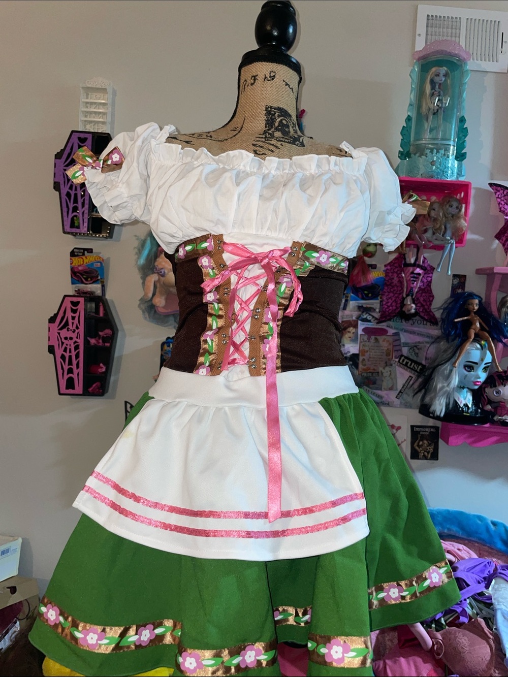 Women’s Green & White Floral Peasant Costume Dress with Pink Trim